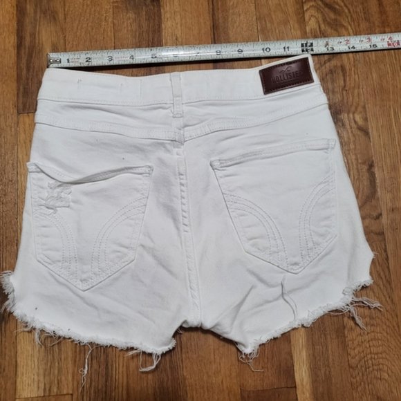 2/$15 HOLLISTER HIGH RISE SUPER SKINNY SHORTS - Picture 10 of 11